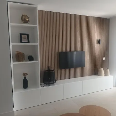 Pure South Modern 3 Beds With Seaviews Lägenhet